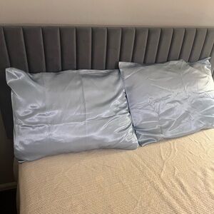 Luxury Silk like Feel Silver Pillowcase Set